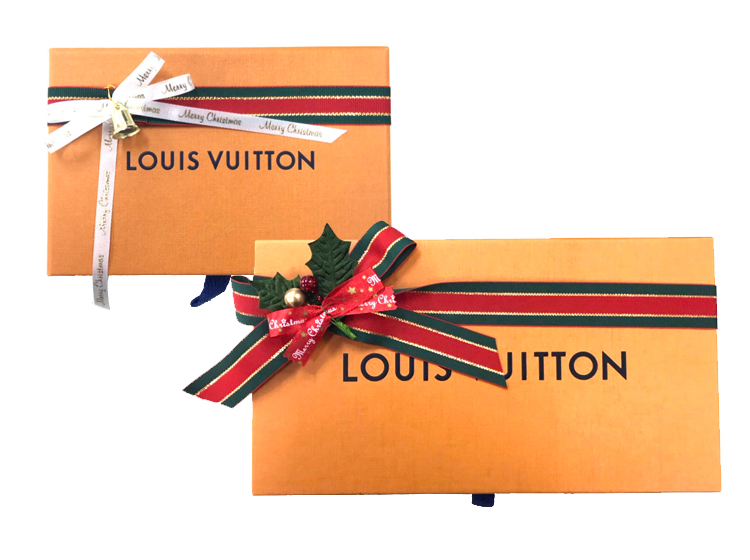 クリスマスのブランド品ギフトラッピング