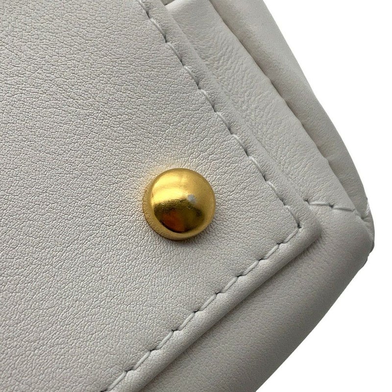 シャネル チェーンショルダーバッグ ココマーク マトラッセ トップハンドル カーフレザー CHANEL 2way 白