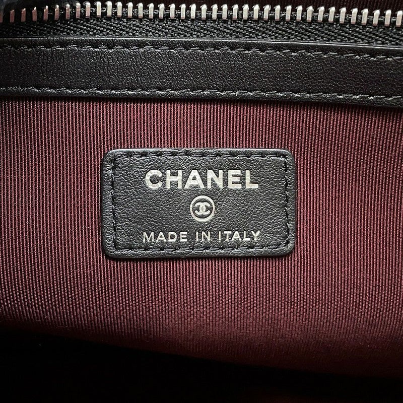 シャネル クラッチバッグ マトラッセ ココマーク ラムスキン A82552 CHANEL バッグ ポーチ