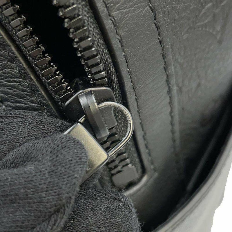 ルイヴィトン リュックサック モノグラム・シャドウ ディスカバリー・バックパック M46553 LOUIS VUITTON 黒 ブラック