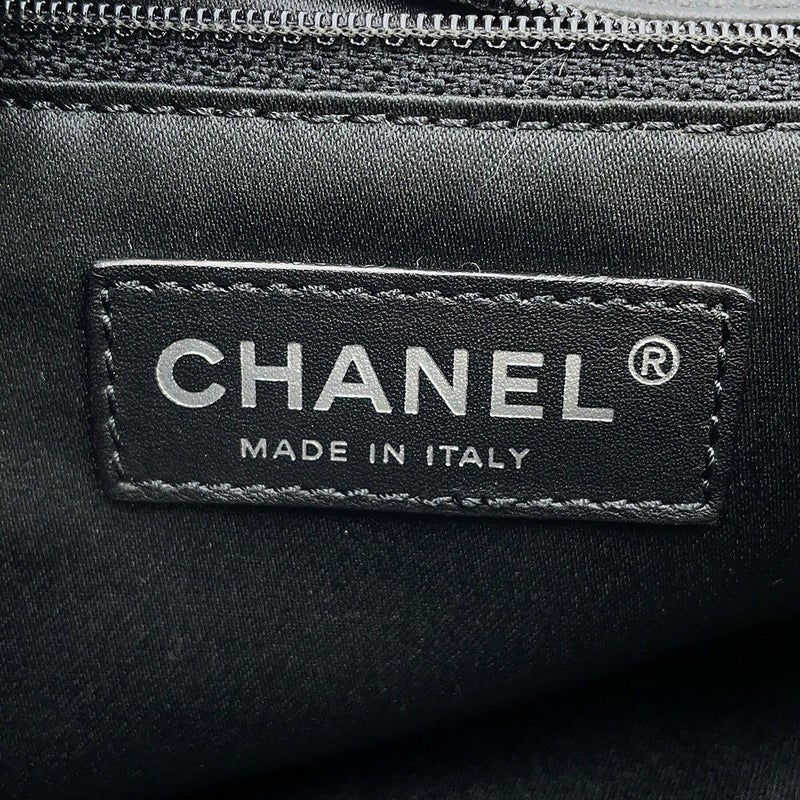 シャネル チェーンショルダーバッグ マトラッセ ココマーク ウルトラステッチ ダブルチェーン レザー CHANEL A50853 黒