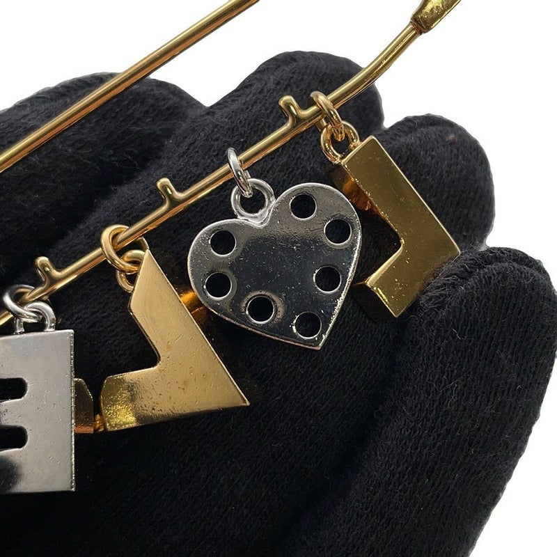 ルイヴィトン ブローチ LOVE 安全ピンモチーフ M67035  LOUIS VUITTON アクセサリー