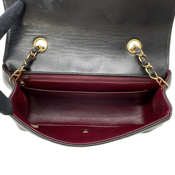 シャネル チェーンショルダーバッグ マトラッセ ココマーク ダイアナ ラムスキン A01164 CHANEL 黒