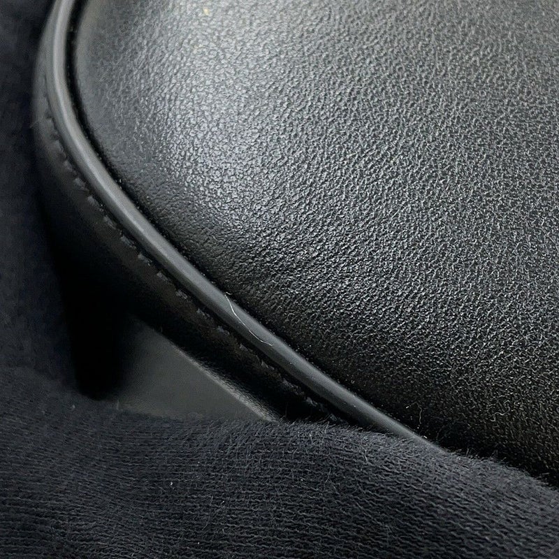 セリーヌ ショルダーバッグ トリオンフ スモール バケットバッグ カーフレザー 118293 CELINE 黒