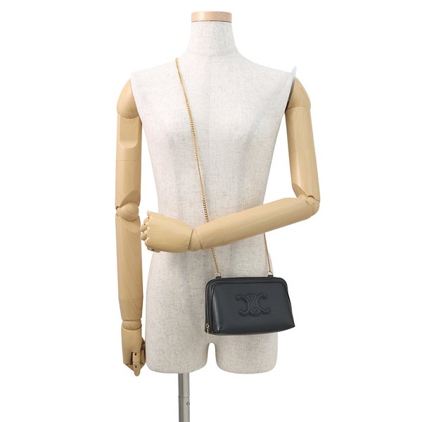 セリーヌ チェーンショルダーバッグ キュイル トリオンフ チェーンクラッチ 10E383DR8 CELINE 黒