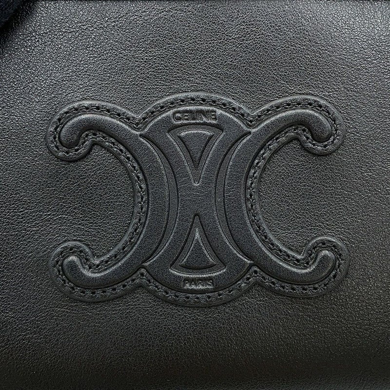 セリーヌ チェーンショルダーバッグ キュイル トリオンフ チェーンクラッチ 10E383DR8 CELINE 黒