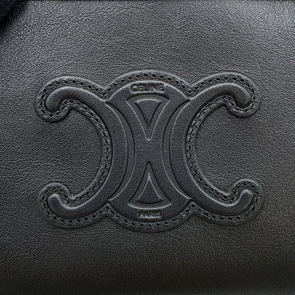 セリーヌ チェーンショルダーバッグ キュイル トリオンフ チェーンクラッチ 10E383DR8 CELINE 黒