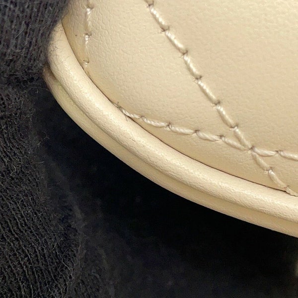 グッチ ショルダーバッグ GGマーモント キルティング スモール レザー 846312 GUCCI バッグ 白 アウトレット品