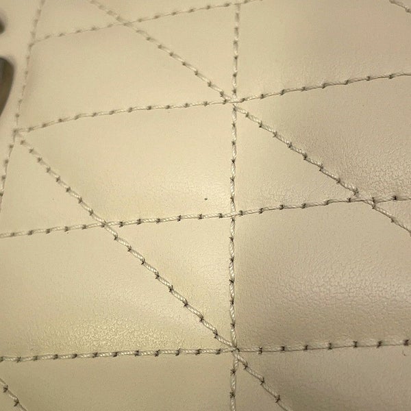 グッチ ショルダーバッグ GGマーモント キルティング スモール レザー 846312 GUCCI バッグ 白 アウトレット品