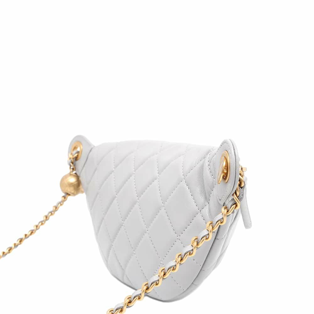 シャネル ボディバッグ マトラッセ ココマーク ラムスキン CHANEL ココ
