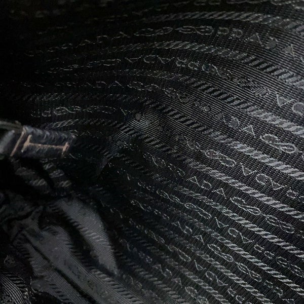 プラダ ショルダーバッグ ロゴ レザー BT0531 PRADA 黒