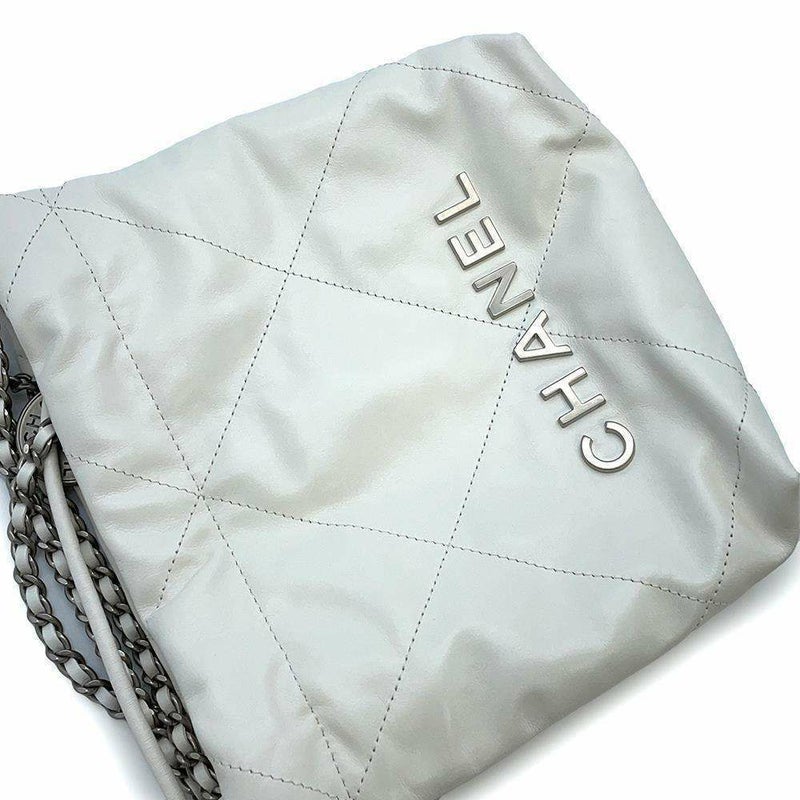 シャネル ハンドバッグ CHANEL 22 ミニ ココマーク シャイニーカーフレザー AS3980 CHANEL 2wayショルダーバッグ 白