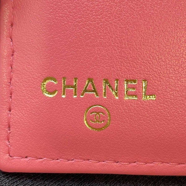 シャネル 二つ折り財布 ココマーク マトラッセ キャビアスキン AP3519 CHANEL 財布