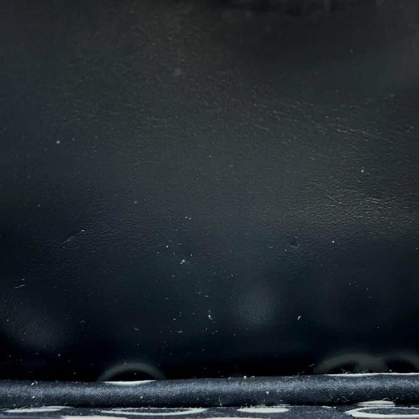 シャネル チェーンウォレット マトラッセ ココマーク キャビアスキン CHANEL 黒