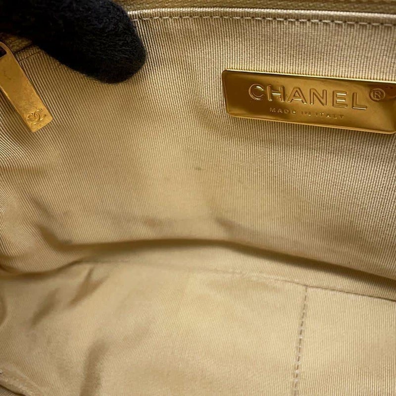 シャネル チェーンショルダーバッグ 19 フラップ ココマーク ラムスキン AS1160 CHANEL 2way