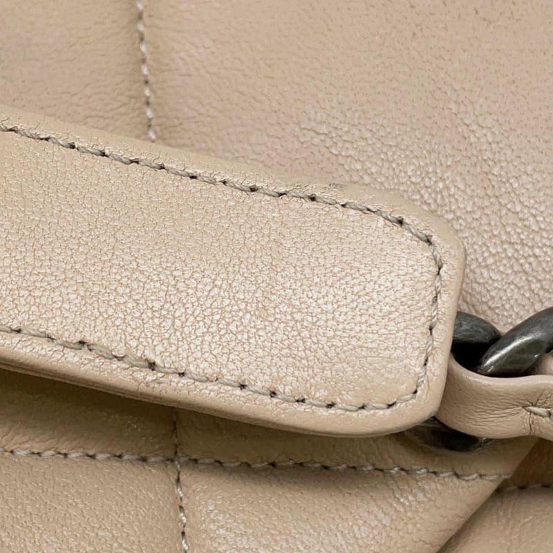 シャネル チェーンショルダーバッグ 19 フラップ ココマーク ラムスキン AS1160 CHANEL 2way