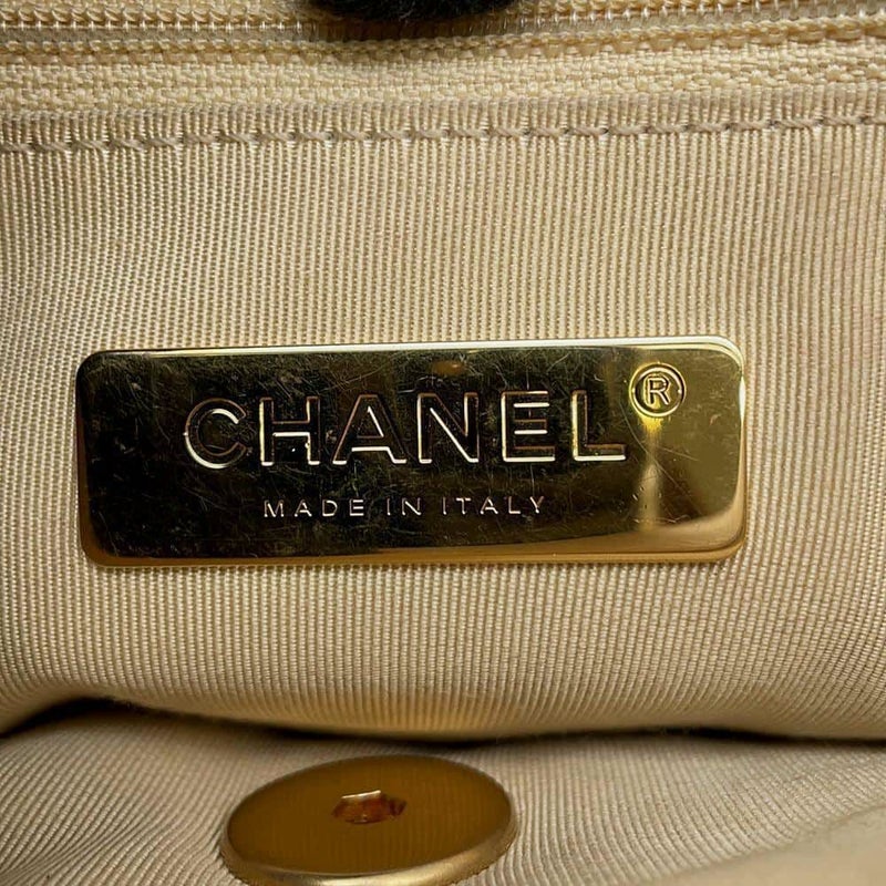 シャネル チェーンショルダーバッグ 19 フラップ ココマーク ラムスキン AS1160 CHANEL 2way