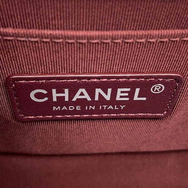 シャネル チェーンショルダーバッグ ボーイシャネル スモール マトラッセ ココマーク A67085 CHANEL