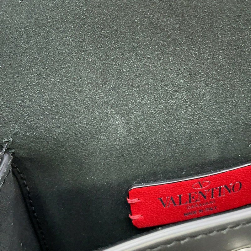 ヴァレンティノ・ガラヴァーニ ショルダーバッグ VLTNロゴ レザー VALENTINO 黒