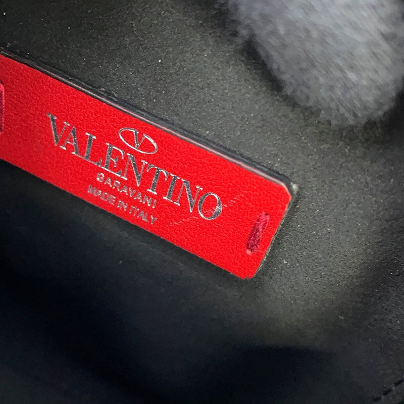 ヴァレンティノ・ガラヴァーニ ショルダーバッグ VLTNロゴ 3Y2B0943WJW VALENTINO 黒