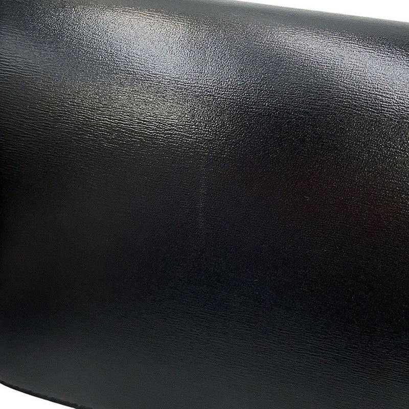 セリーヌ チェーンウォレット トリオンフ マーゴ シャイニーカーフレザー 10L033DPV CELINE 財布 黒