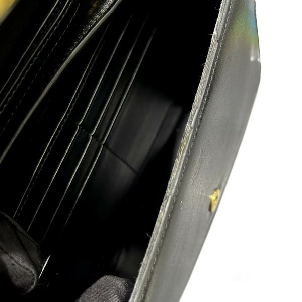 セリーヌ チェーンウォレット トリオンフ マーゴ シャイニーカーフレザー 10L033DPV CELINE 財布 黒