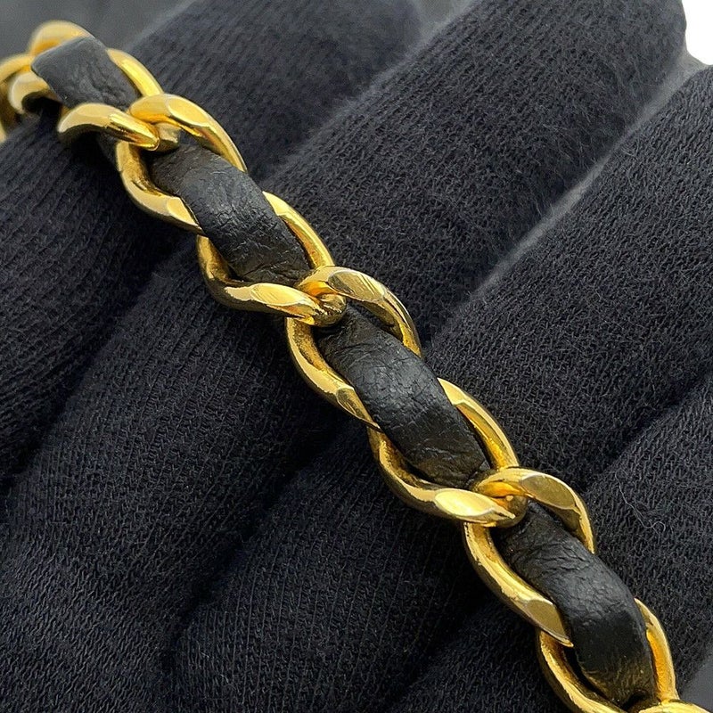 シャネル チェーンショルダーバッグ マトラッセ ココマーク フルフラップ ラムスキン A02500 CHANEL 黒