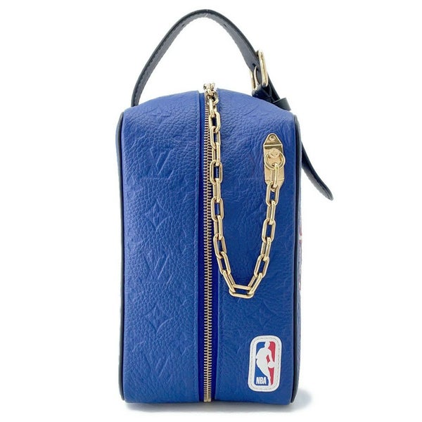 ルイヴィトン ハンドバッグ モノグラム・トリヨン LV × NBA クローク・ドップキット M21106 ヴィトン バッグ NBAコラボ