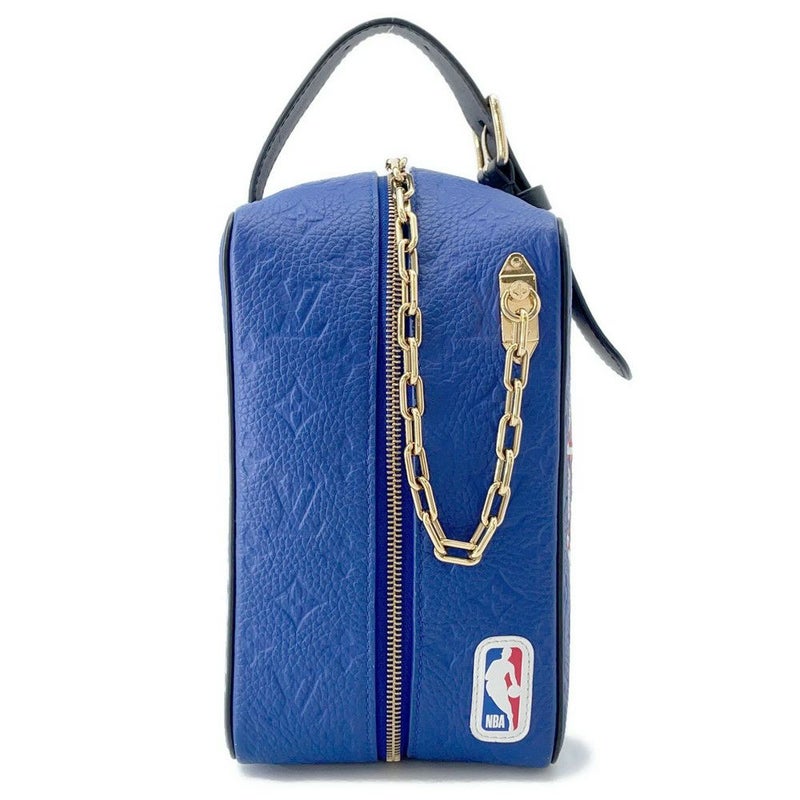 ルイヴィトン ハンドバッグ モノグラム・トリヨン LV × NBA クローク・ドップキット M21106 ヴィトン バッグ NBAコラボ