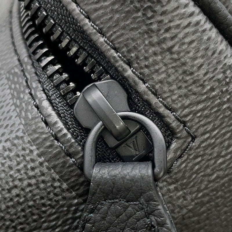 ルイヴィトン クラッチ ダモフラージュ・ブラック キャンバス ドップ・キット M15109 LOUIS VUITTON メンズ 黒 ブラック