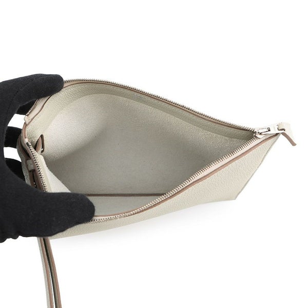 エルメス クラッチバッグ カバ ヴェルティージュ 24 トゥルティエールグレー/シルバー金具 トゴ C刻印