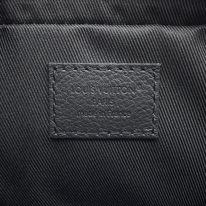 ルイヴィトン ショルダーバッグ モノグラム・シャドウ トリオ・メッセンジャー M46602 LOUIS VUITTON ブラック 黒