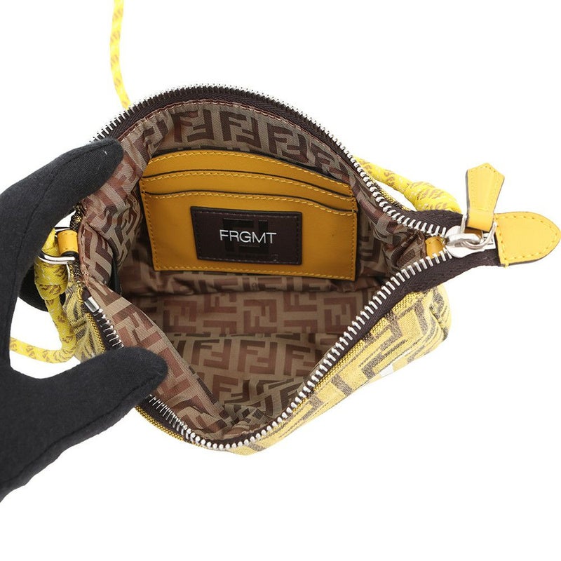 フェンディ ショルダーバッグ フラグメント 藤原ヒロシ コラボ バゲット スリム クラッチ キャンバス 8BS073 FENDI セール品