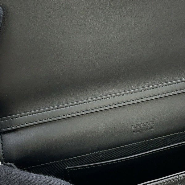 バーバリー チェーンショルダーバッグ ローラクラッチ レザー 8069752 BURBERRY 黒