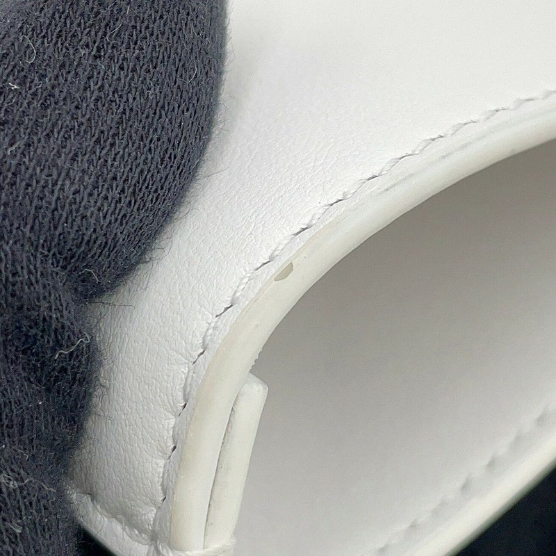 サルヴァトーレ・フェラガモ トートバッグ ガンチーニ 21A012 Ferragamo 白