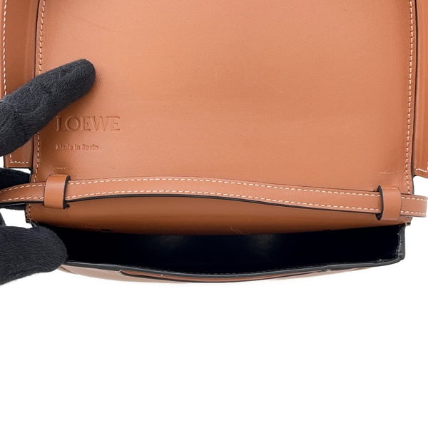 ロエベ ショルダーバッグ アナグラム ヒールバッグ レザー LOEWE