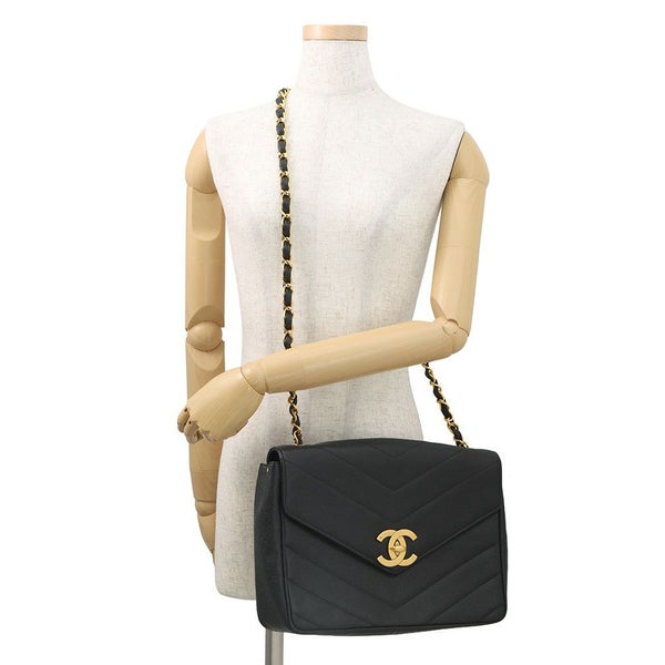 シャネル チェーンショルダーバッグ シェブロン Vステッチ デカココ ココマーク キャビアスキン CHANEL バッグ 黒