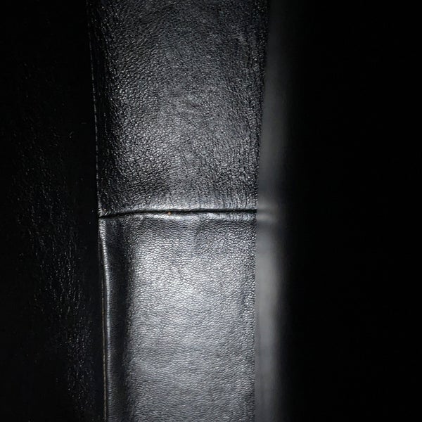 シャネル チェーンショルダーバッグ シェブロン Vステッチ デカココ ココマーク キャビアスキン CHANEL バッグ 黒