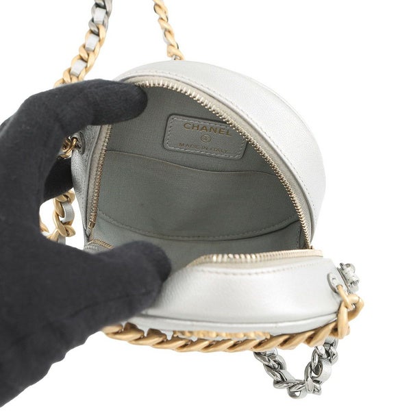 シャネル チェーンショルダーバッグ シャネル19 ココマーク ラムスキン AP0945 CHANEL