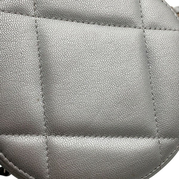 シャネル チェーンショルダーバッグ シャネル19 ココマーク ラムスキン AP0945 CHANEL