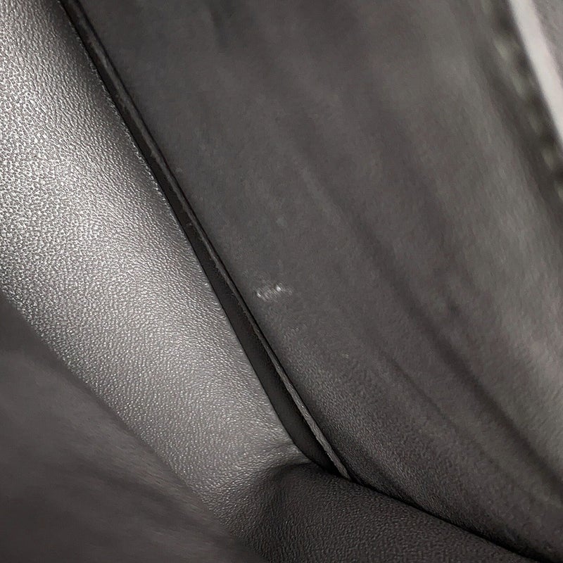 シャネル チェーンショルダーバッグ マトラッセ25 ココマーク ダブルチェーン キャビアスキン A01112 CHANEL