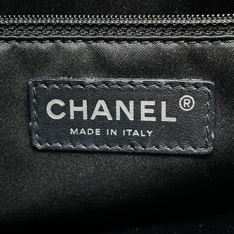 シャネル チェーントートバッグ ココマーク マトラッセ GST キャビアスキン A50995 CHANEL 黒