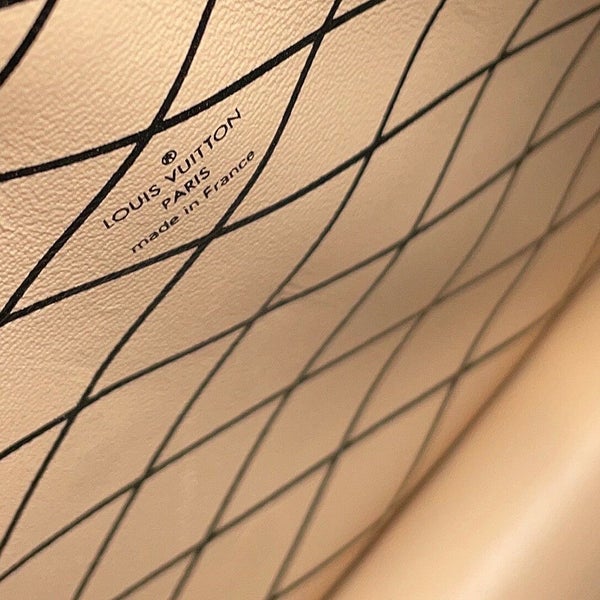 ルイヴィトン ショルダーバッグ エピ トランククラッチ M53052 LOUIS VUITTON 黒