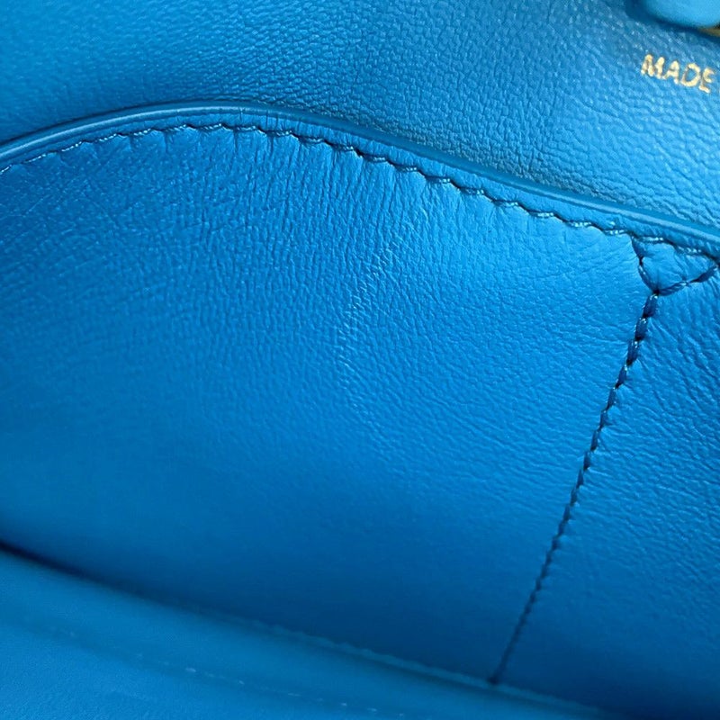 フェラガモ チェーンショルダーバッグ VIVA BOW ヴァラリボン レザー 21I446 Ferragamo