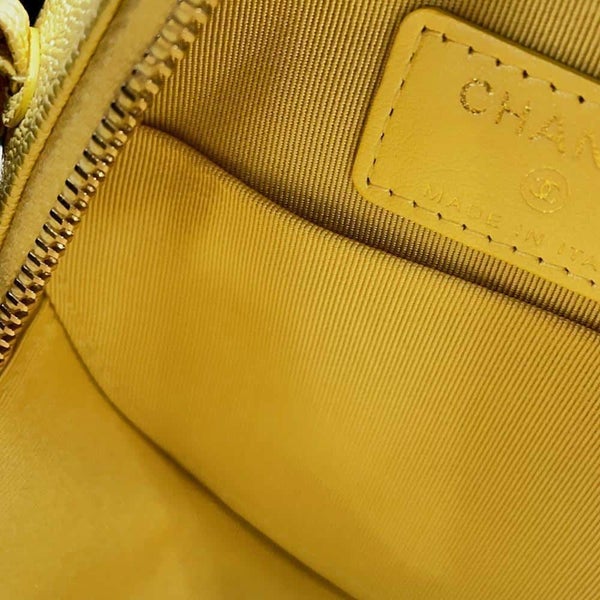 シャネル チェーンショルダーバッグ クラシック マトラッセ ココマーク キャビアスキン A70657 CHANEL ラウンド