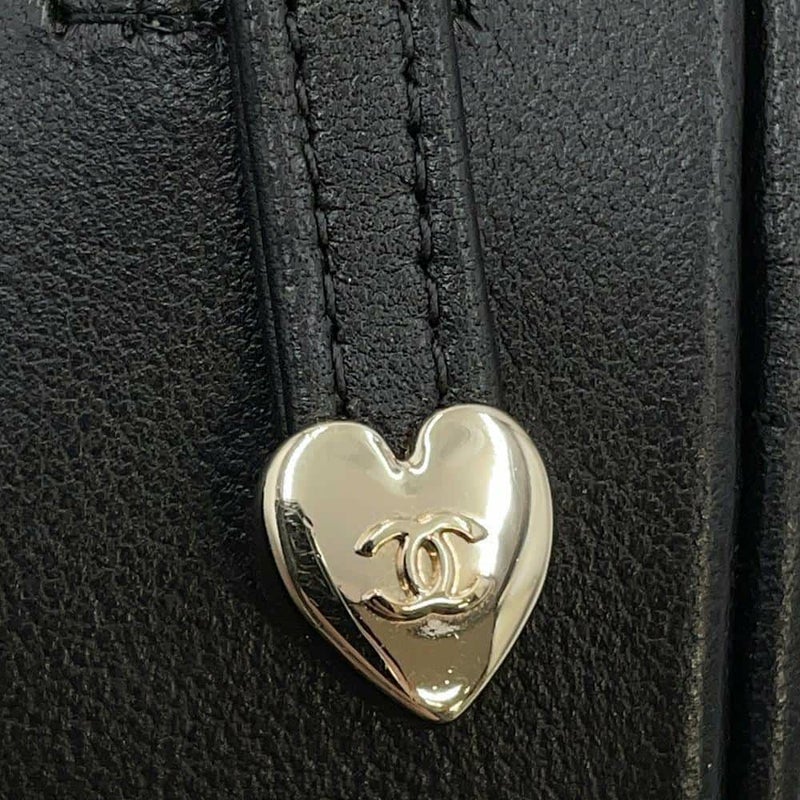 シャネル チェーンショルダーバッグ マトラッセ ココマーク ハート型 ラムスキン AP2784 CHANEL ポシェット 黒