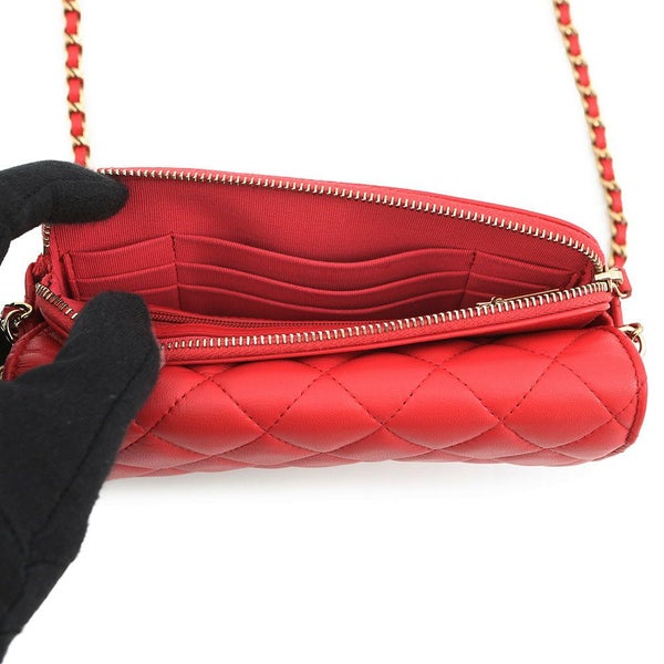 シャネル チェーンショルダーバッグ フラップ フォンケース マトラッセ ココマーク ラムスキン AP2096 CHANEL ポシェット