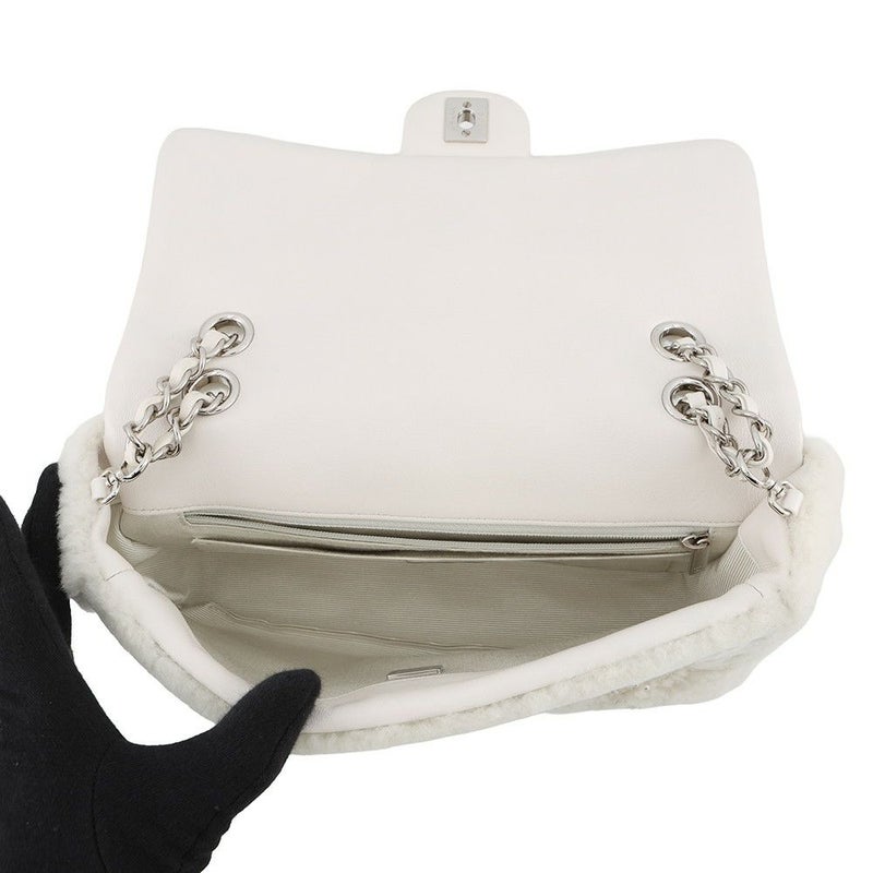 シャネル チェーンショルダーバッグ マトラッセ ココマーク フェイクパール ビーズ ムートン CHANEL バッグ 白