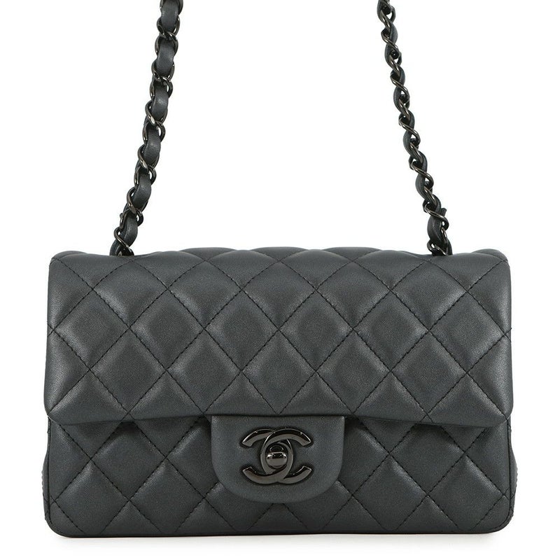 シャネル チェーンショルダーバッグ ココマーク ミニ マトラッセ 20 ラムスキン A69900 CHANEL 黒