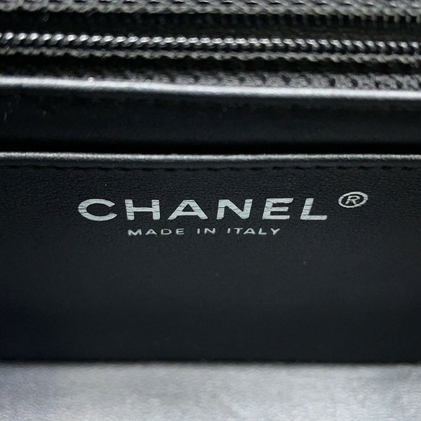 シャネル チェーンショルダーバッグ ココマーク ミニ マトラッセ 20 ラムスキン A69900 CHANEL 黒